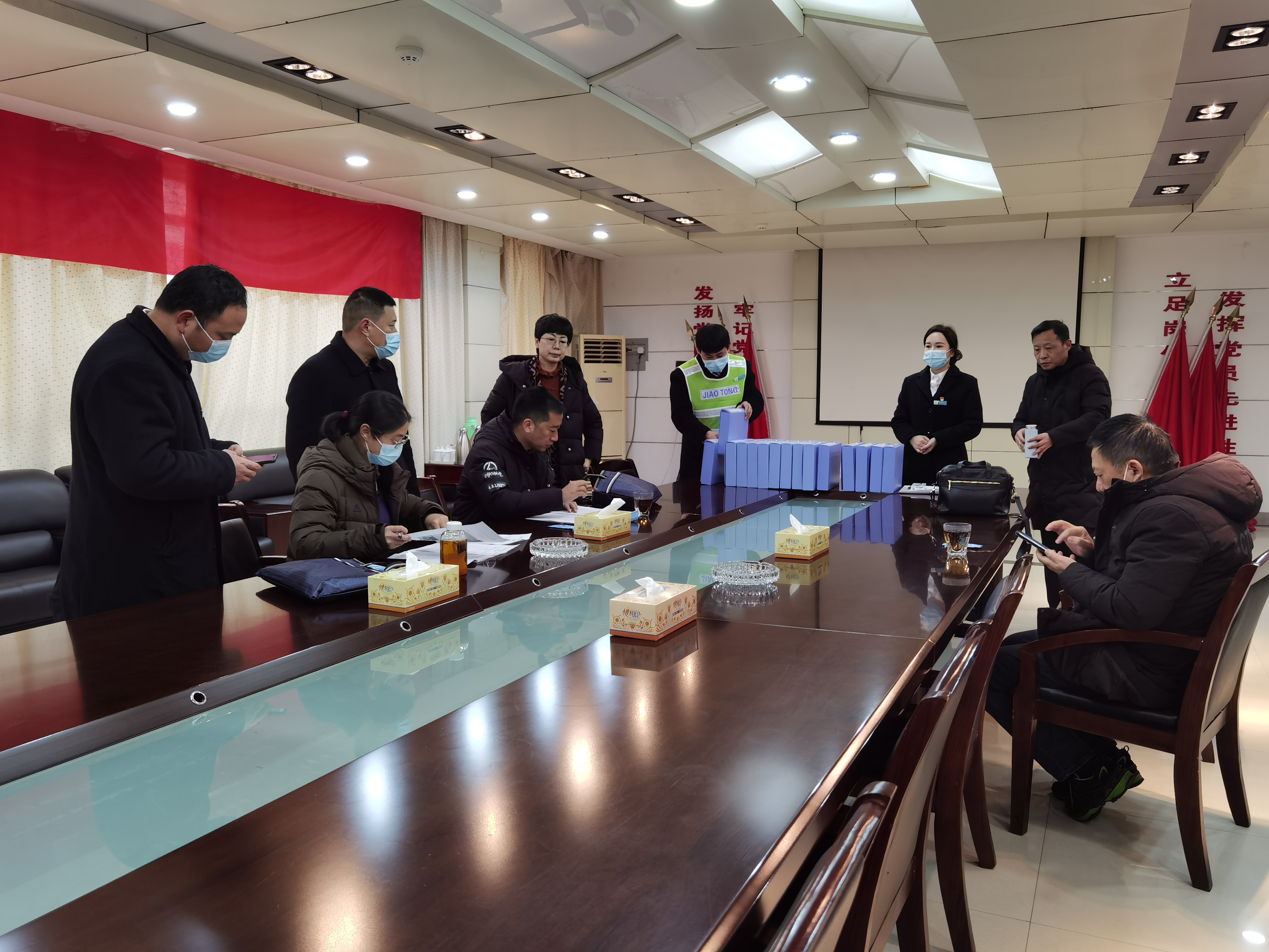 2月19日 第五檢查組到息縣服務區省檢查工.jpg 2月19日 第五檢查組到息縣服務區省檢查工.jpg